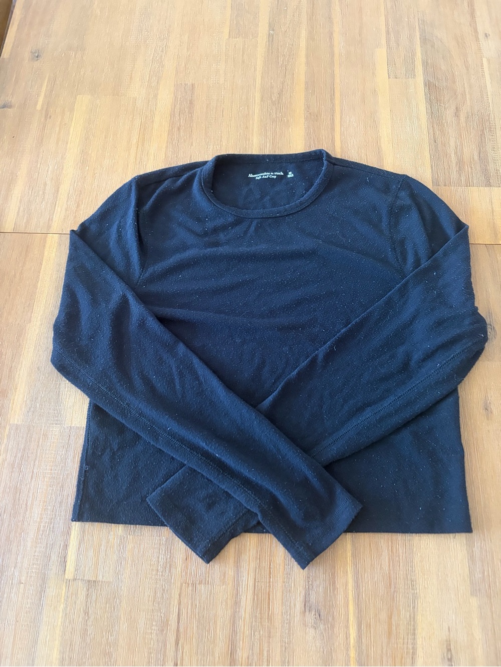 Abercrombie & Fitch Black Long-Sleeve Crewneck Tee